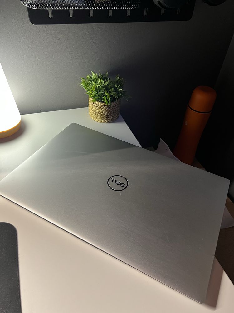 DELL xps 15 9500 i9-10885H 64GB 930GBssd
