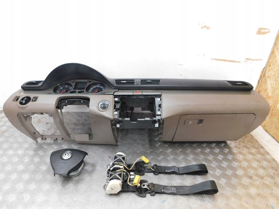 deska rozdzielcza airbag napinacze vw passat b6