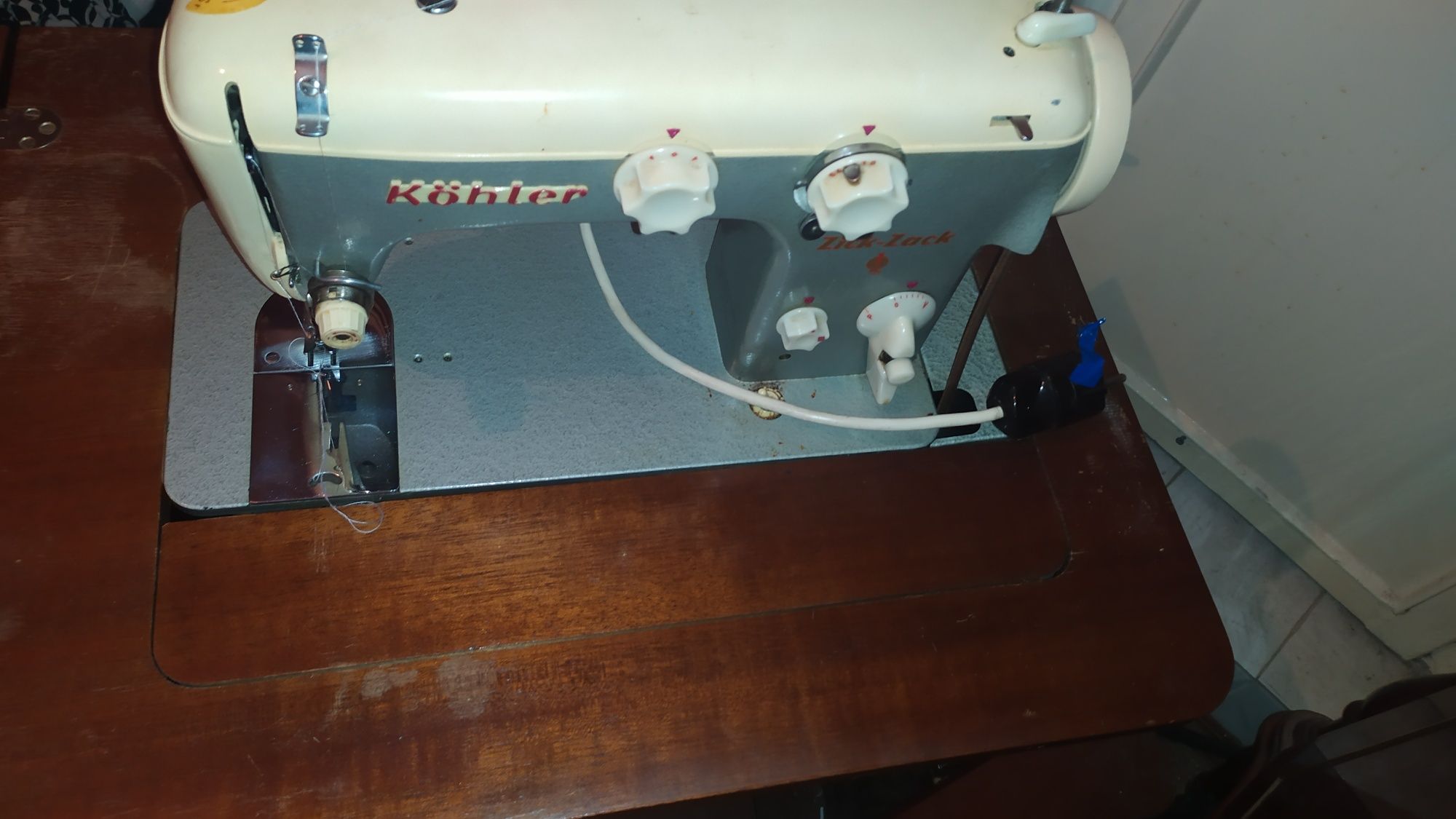 Рабочая швейная машинка Kohler