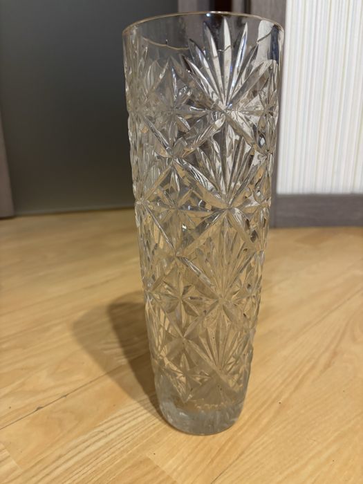 Хрустальная ваза