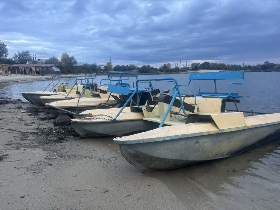 В продаже катамараны 3шт