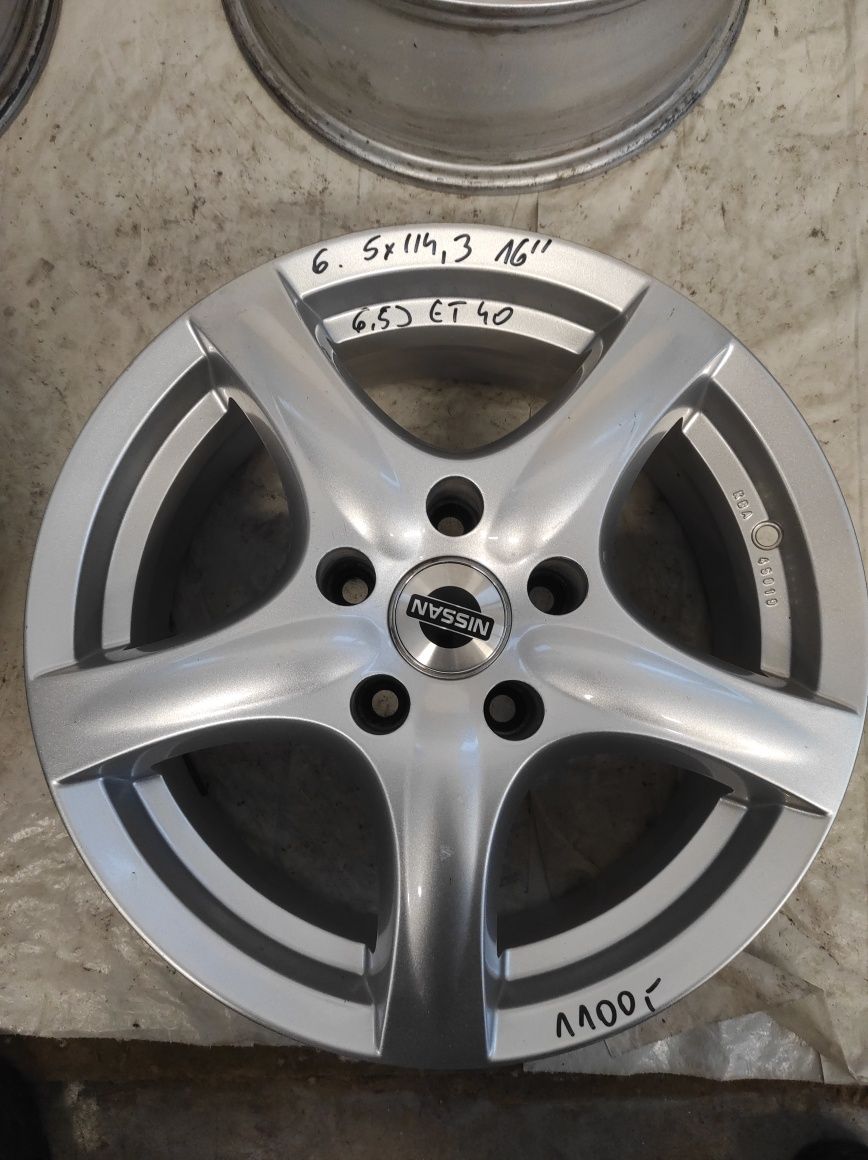 6. Felgi aluminiowe NISSAN R 16 5x114,3 Bardzo Ładne