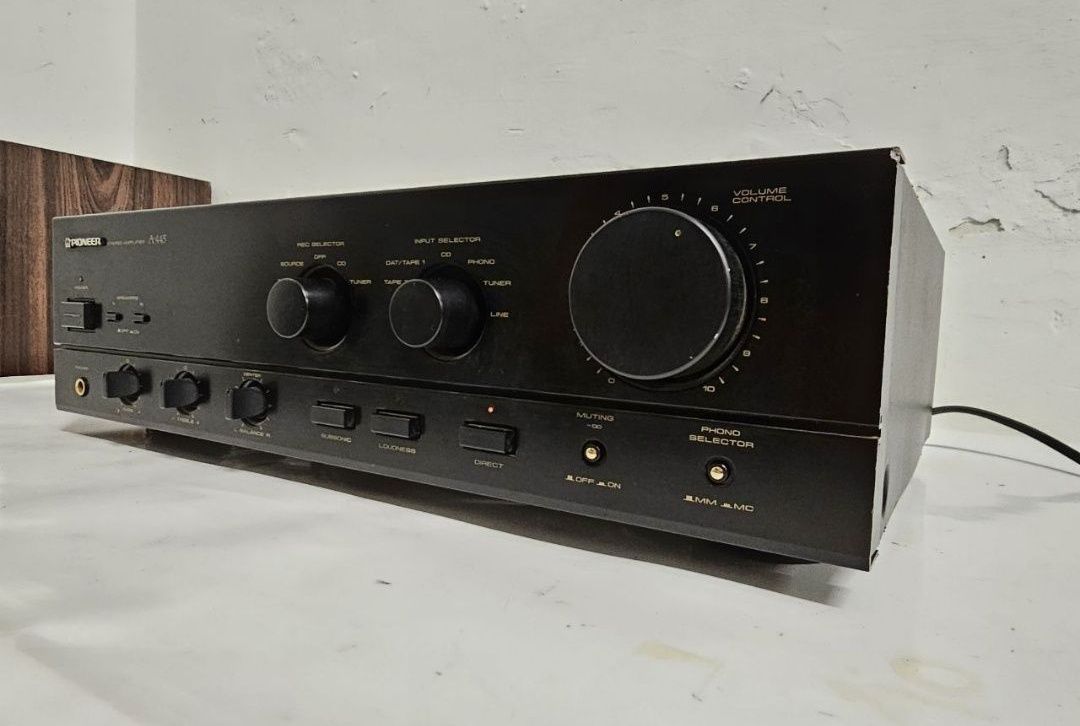 Wzmacniacz Pioneer A-445, 2*100 w