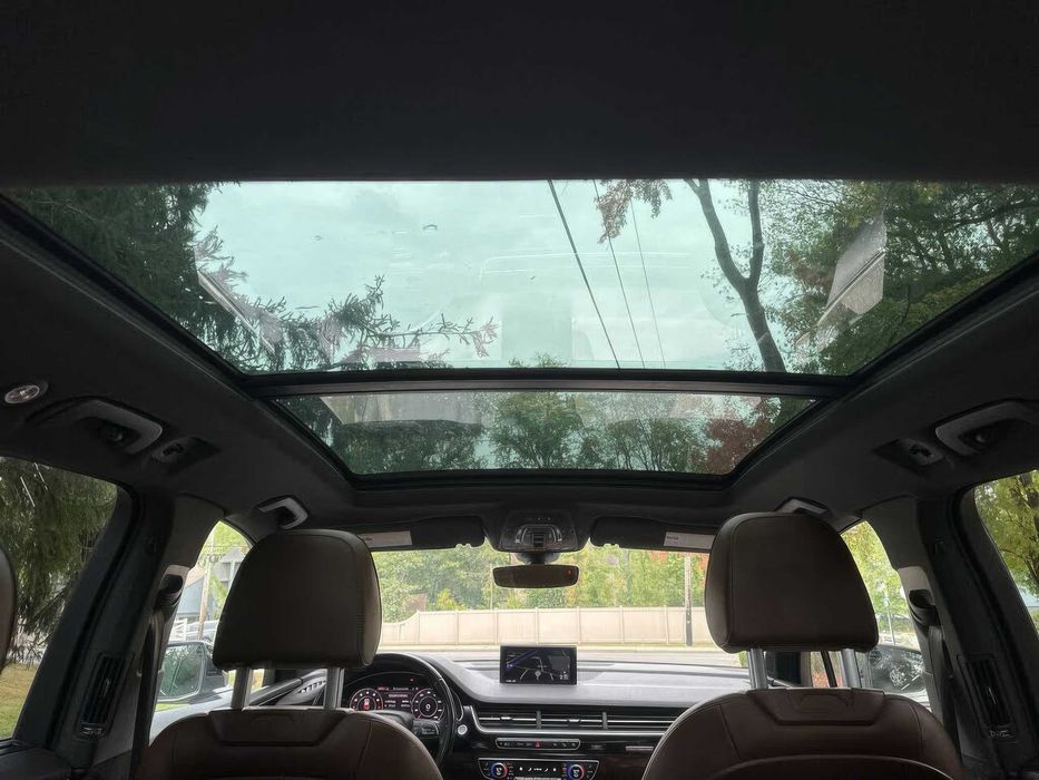 Audi Q7 quattro Premium Plus      2017