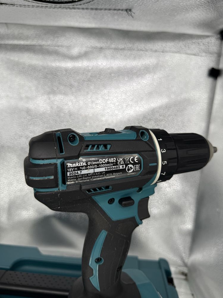 Аккумуляторная дрель-шуруповерт Makita DDF482 комплект як на фото