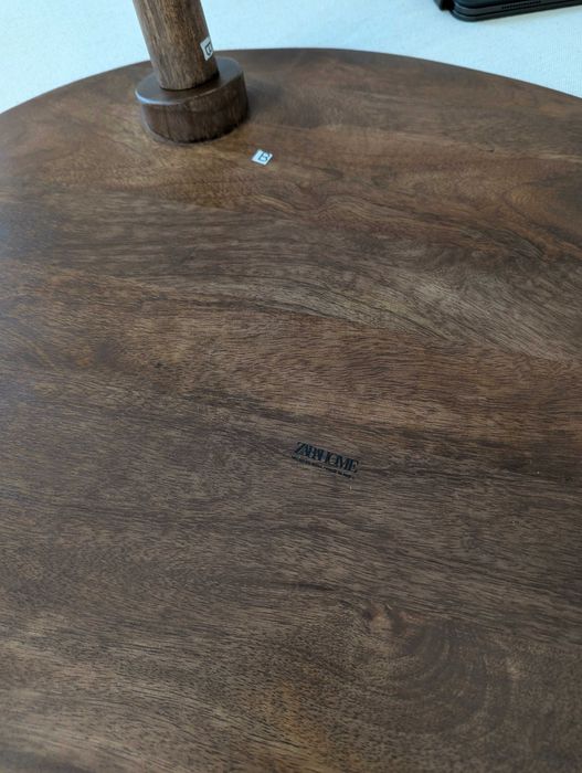 Fazowany drewniany stolik kawowy (70x60x46cm)