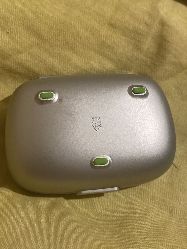 Продам кейс для слухового аппарата phonak naida q30-up