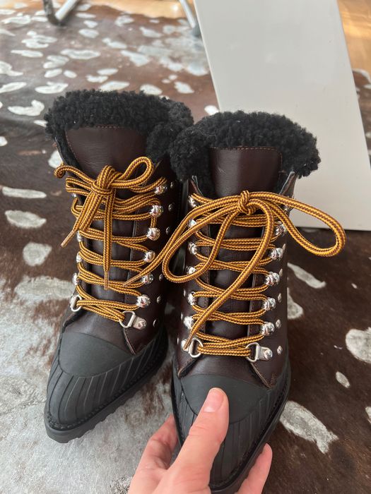 жіночі черевики казаки Chloé оригінал