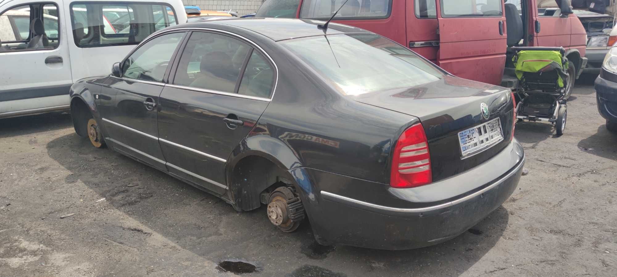 Skoda Superb I 1 2.8 V6 AMX Skrzynia EZY Wszystkie Części Lakier 9910