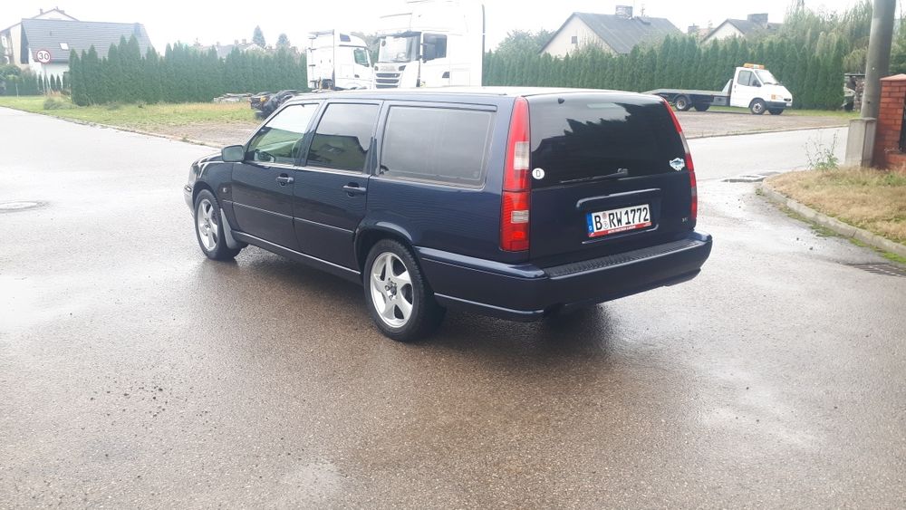 Volvo V70 T5 2.3 Turbo 240 KM, oryginał, serwisowane,zarejestrowane