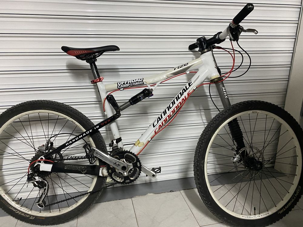 Bicicleta Cannondale lefty