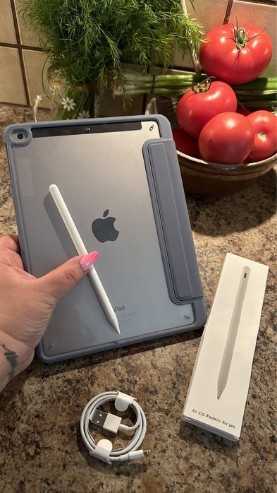 Tablet iPad Apple Retina 10” + NOWY RYSIK 2 gen