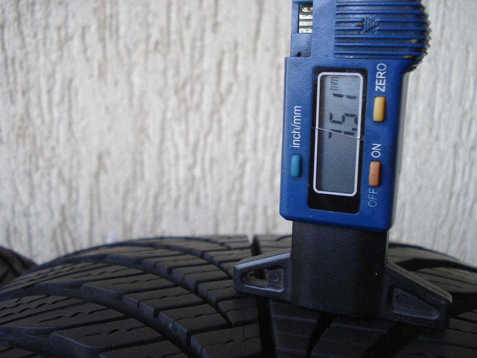 Goodyear Vector 4Seasons  225/60 r 16  2 - sztuki całoroczne