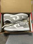 Nike dunk low grey