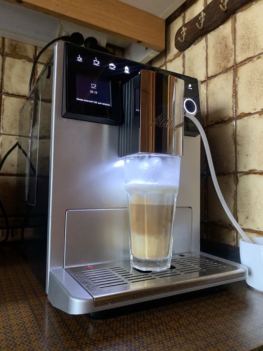 Продам кофе машину Melitta CI touch