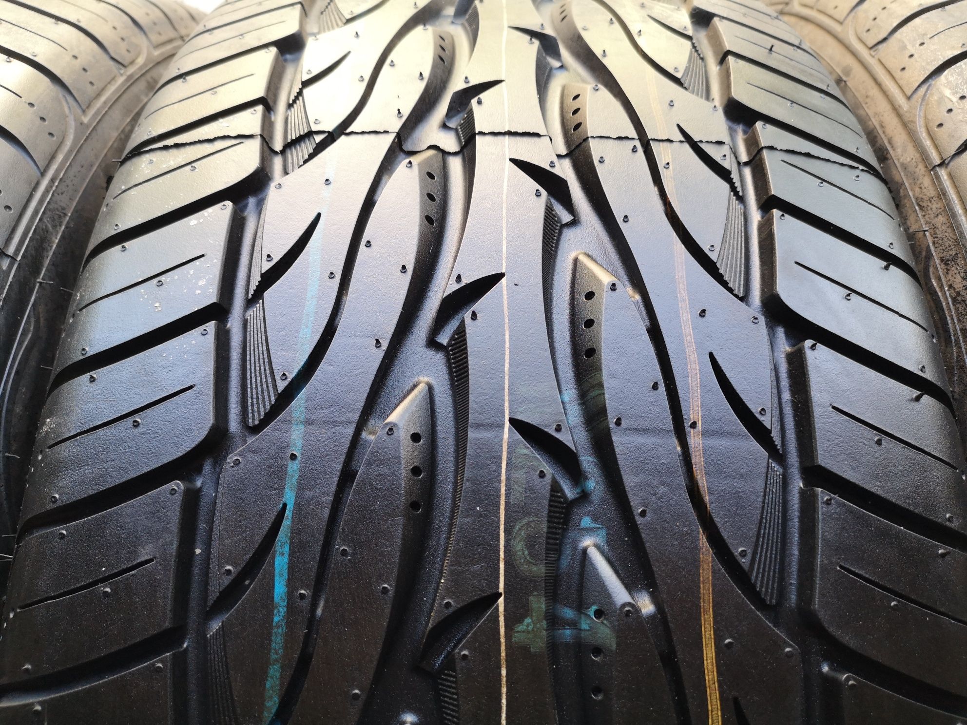 Летняя резина новая 275/45 R19 Toyo