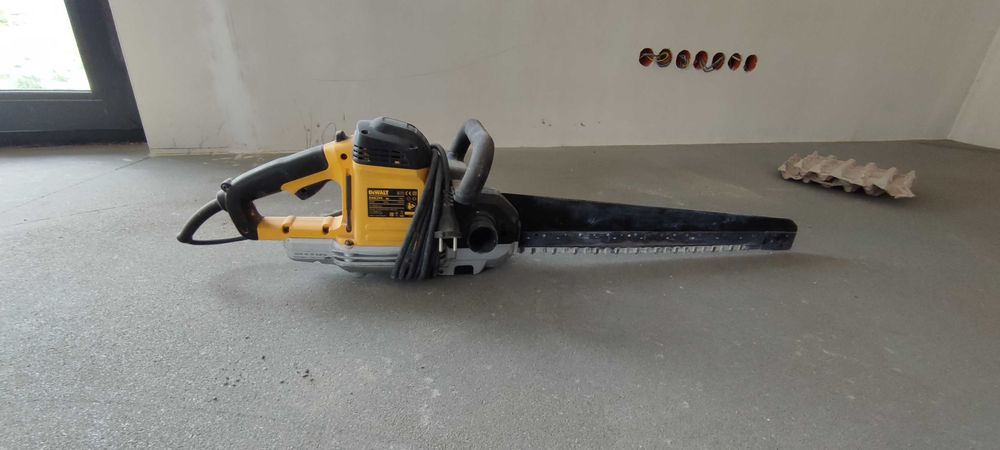 Piła aligator DeWALT DWE399