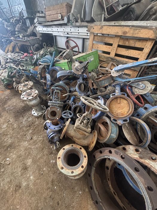 Запорная арматура,батерфляй,вентеля,фланцы,болты шпильки