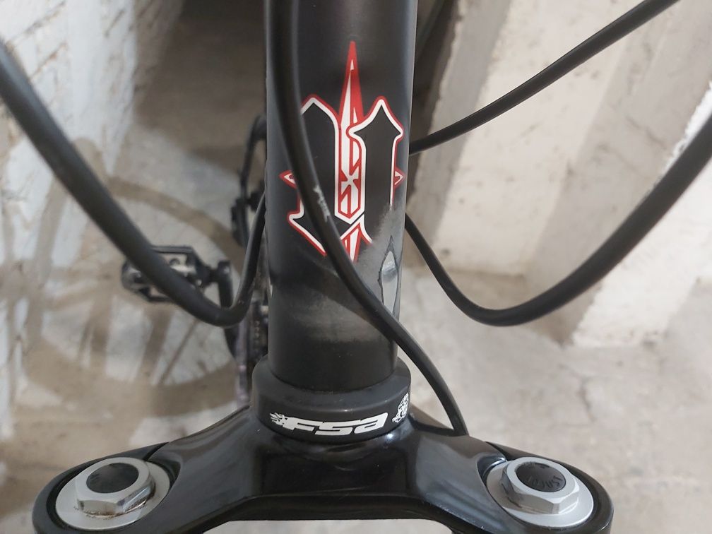 Rower górski dirt downhill Underground Zone Two