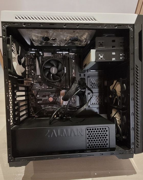 Komputer stacjonarny