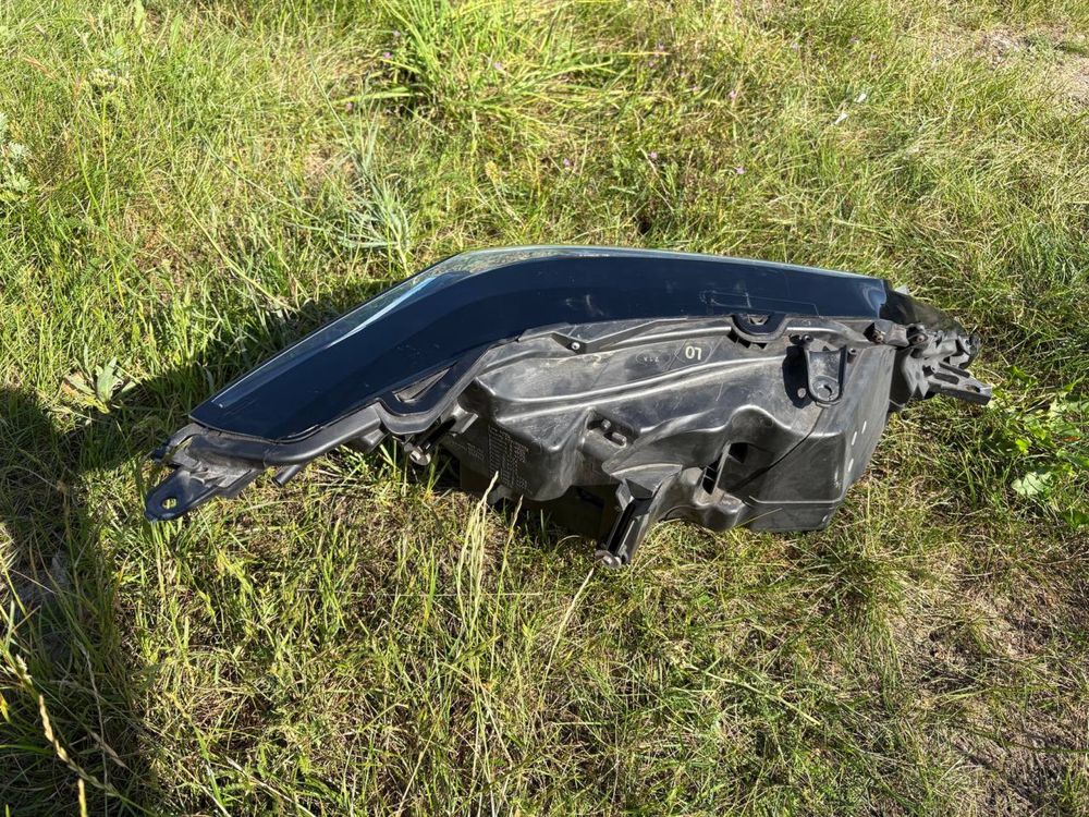 Lampa przednia lewa Lexus RX full led ANGOL caly ladny