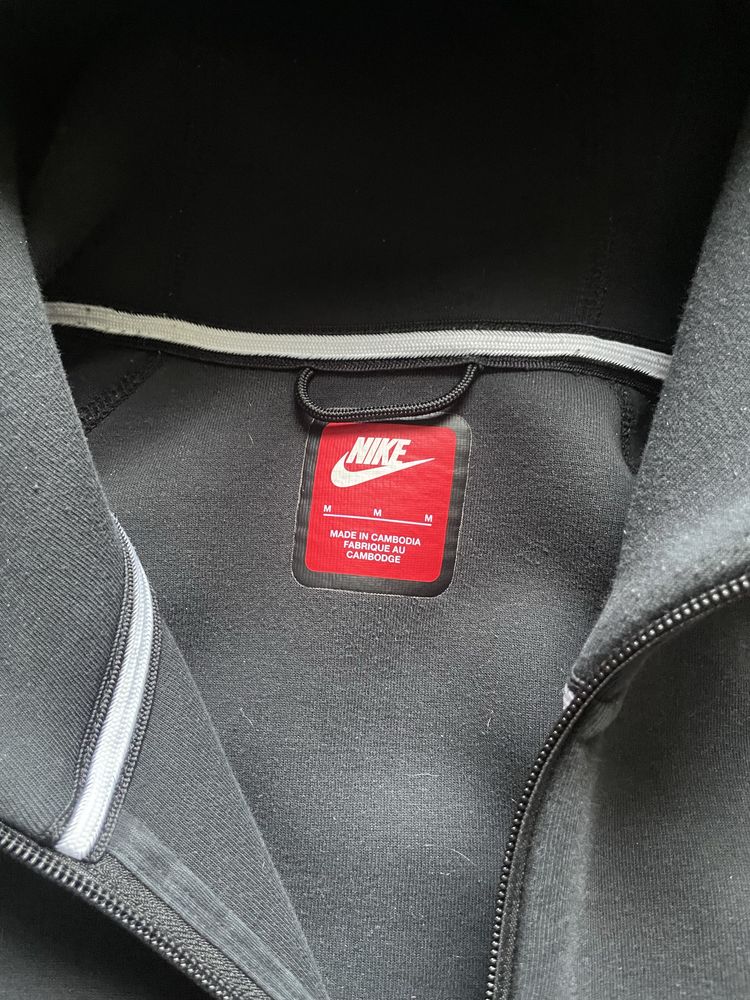 nike tech fleece