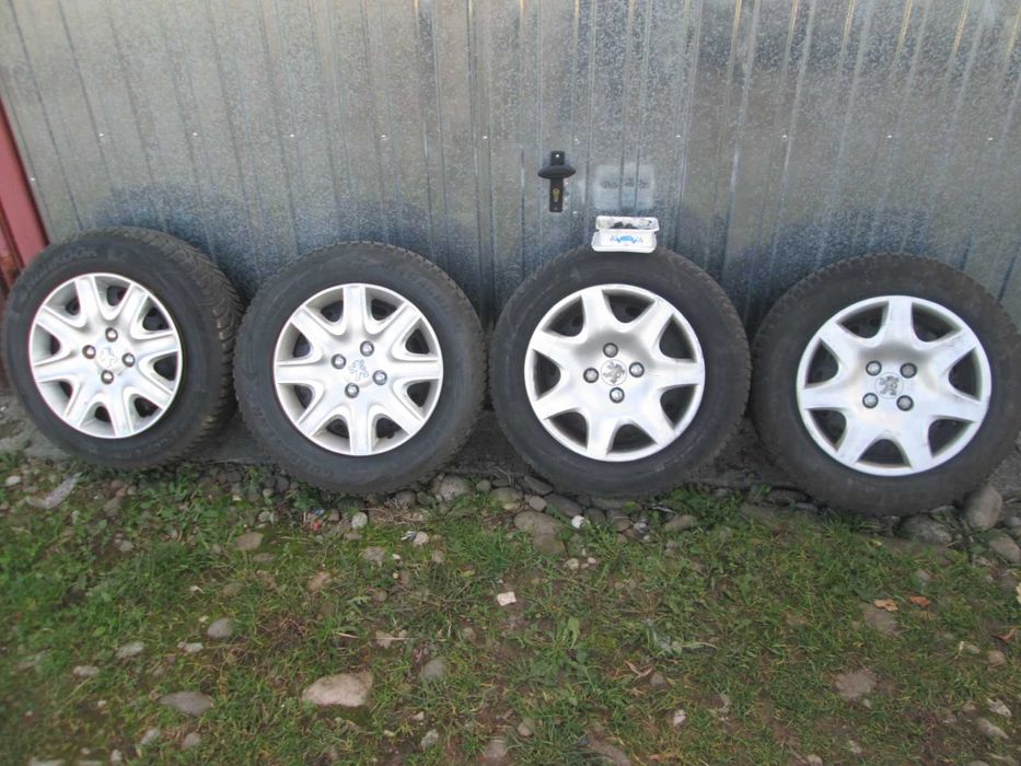 zimowki  15 peugeot citroen 4x108 sruby kolpaki