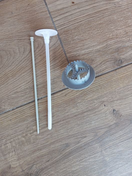 Kołki do styropianu i zaślepki grafitowe