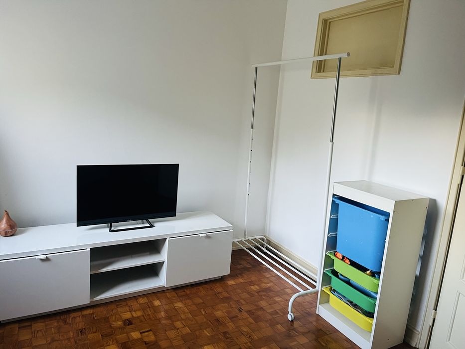 Quarto para arrendamento.