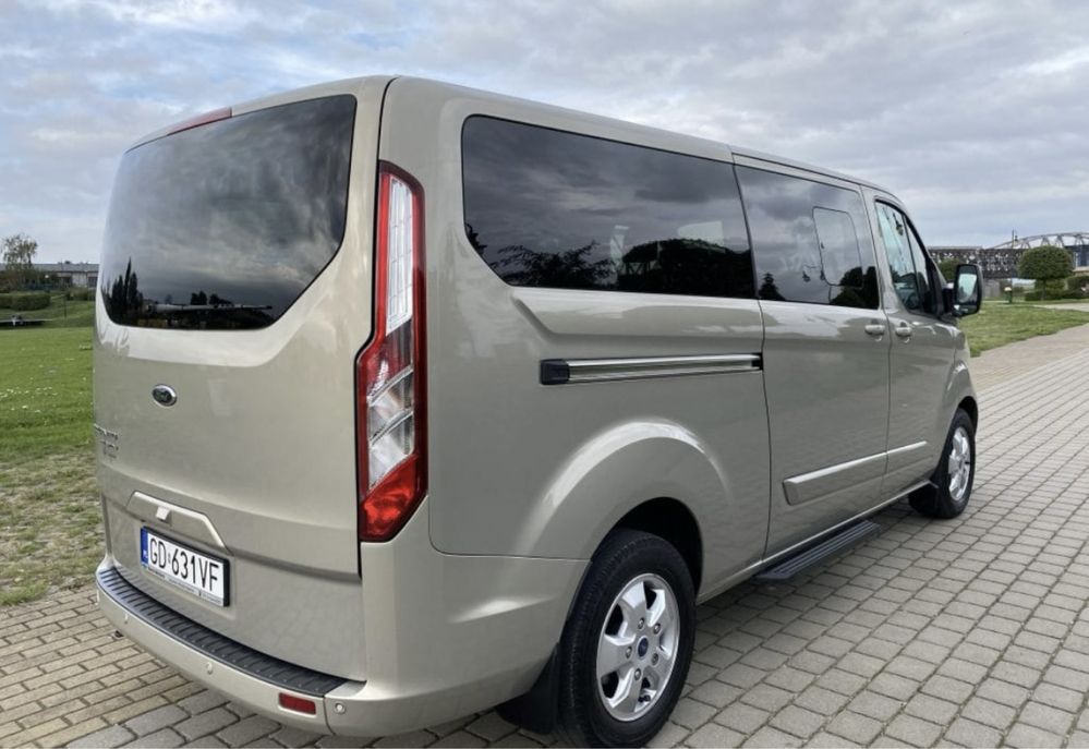 Wynajem samochodow Ford Tourneo Elblag i okolice