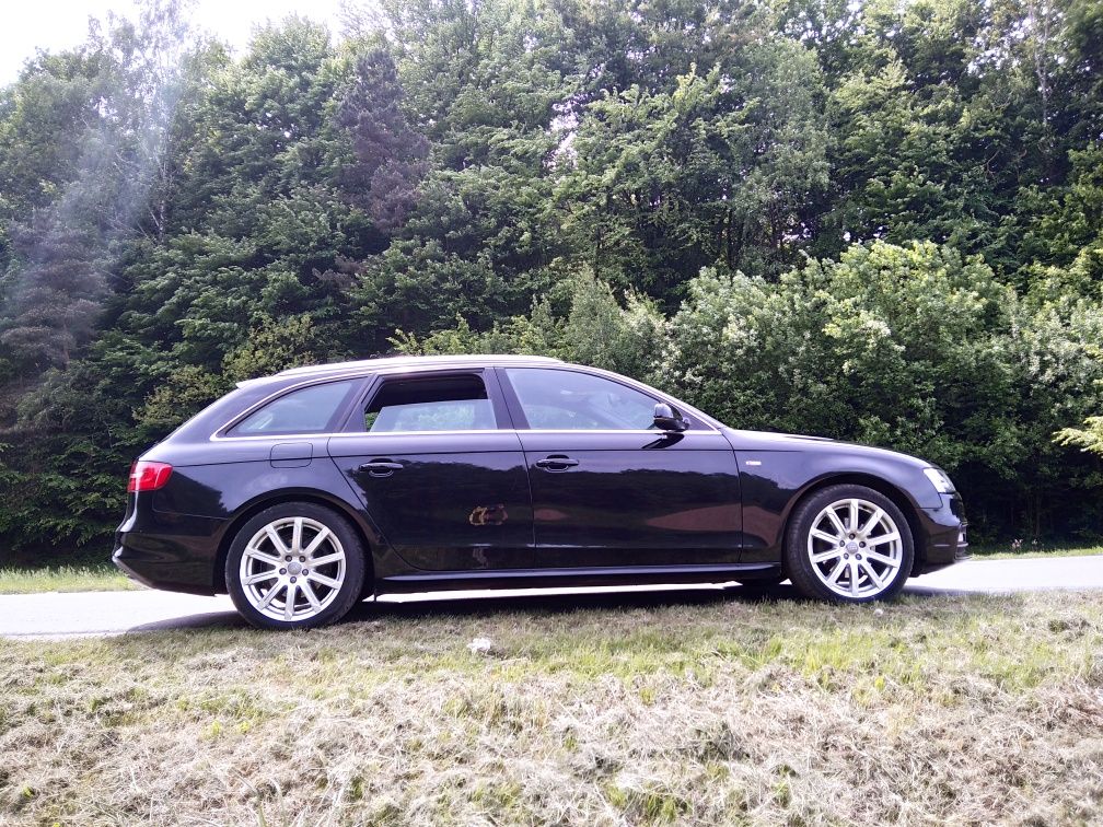 Audi A4 B8 lift 2.0TDi s-line