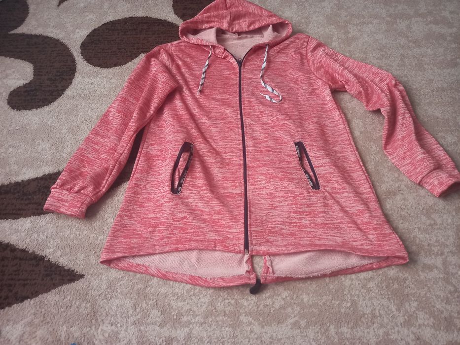 Весняна кофта жіноча