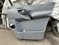 Обшивка двери правая и ручка Mercedes Sprinter 906, Volkswagen Crafter