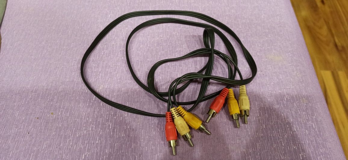 Kabel 3x RCA długości 1,5 m