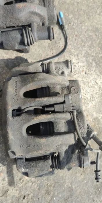 Суппорт передний Sprinter 906 Mercedes, Volkswagen Crafter Brembo