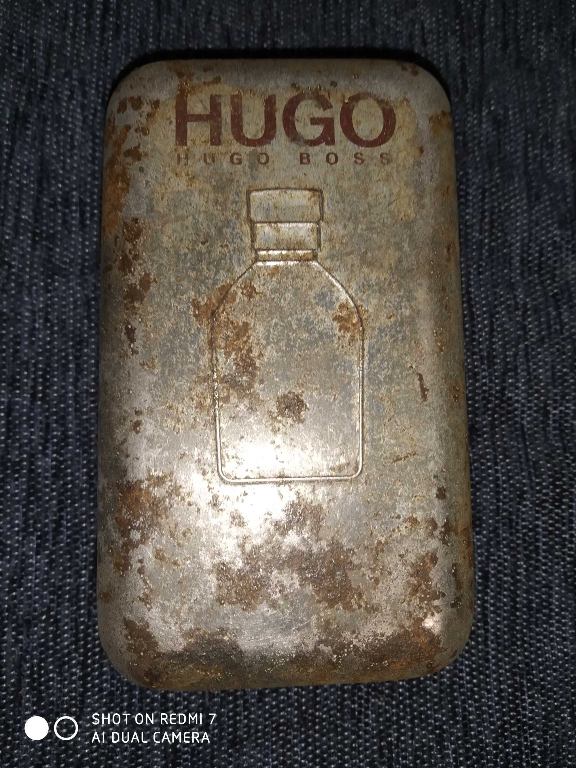 Stare metalowe pudełeczko  HUGO BOSS