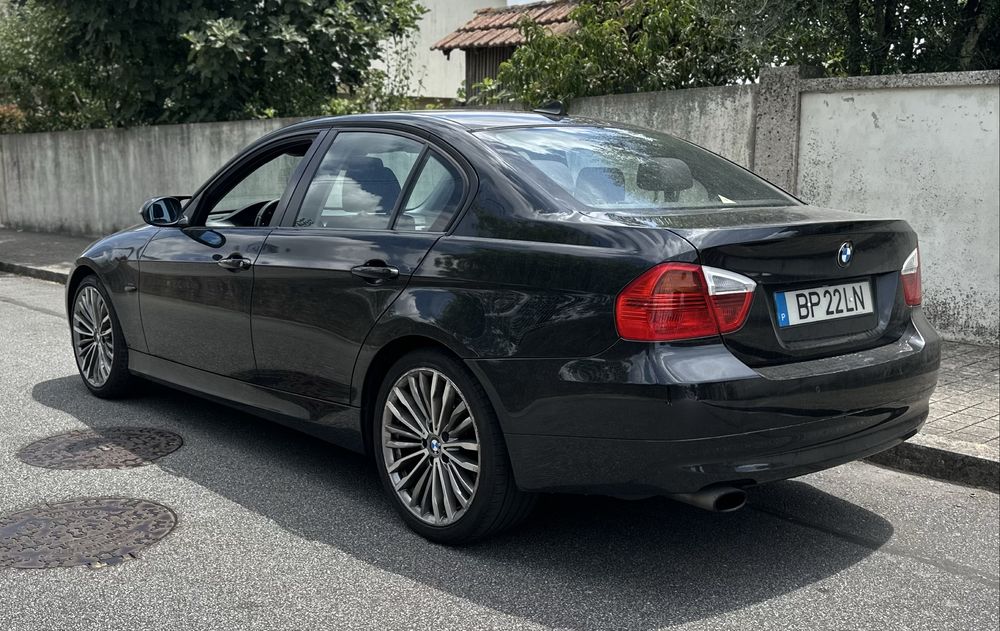 Bmw 318i 2.0 130 cv E90 Cx6 180,000 KM ( Versao Elegance jantes 19 )
