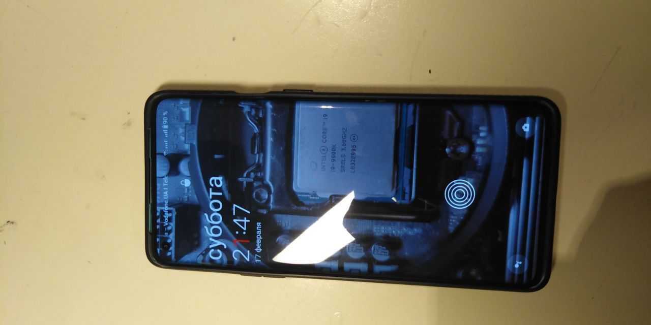 Нашёл телефон OnePlus 8 (pro)