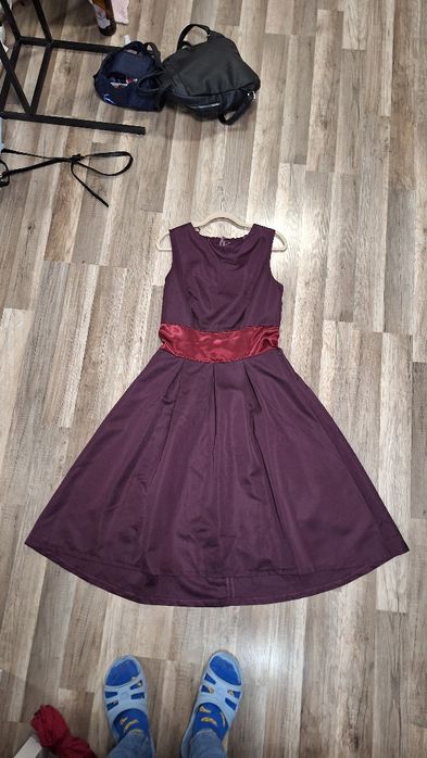 Sukienka satynowa na święta midi 42 Top Secret śliwkowa