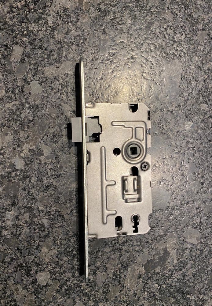 Nowy Zamek wpuszczany prawy METALPLAST 72/50 klucz