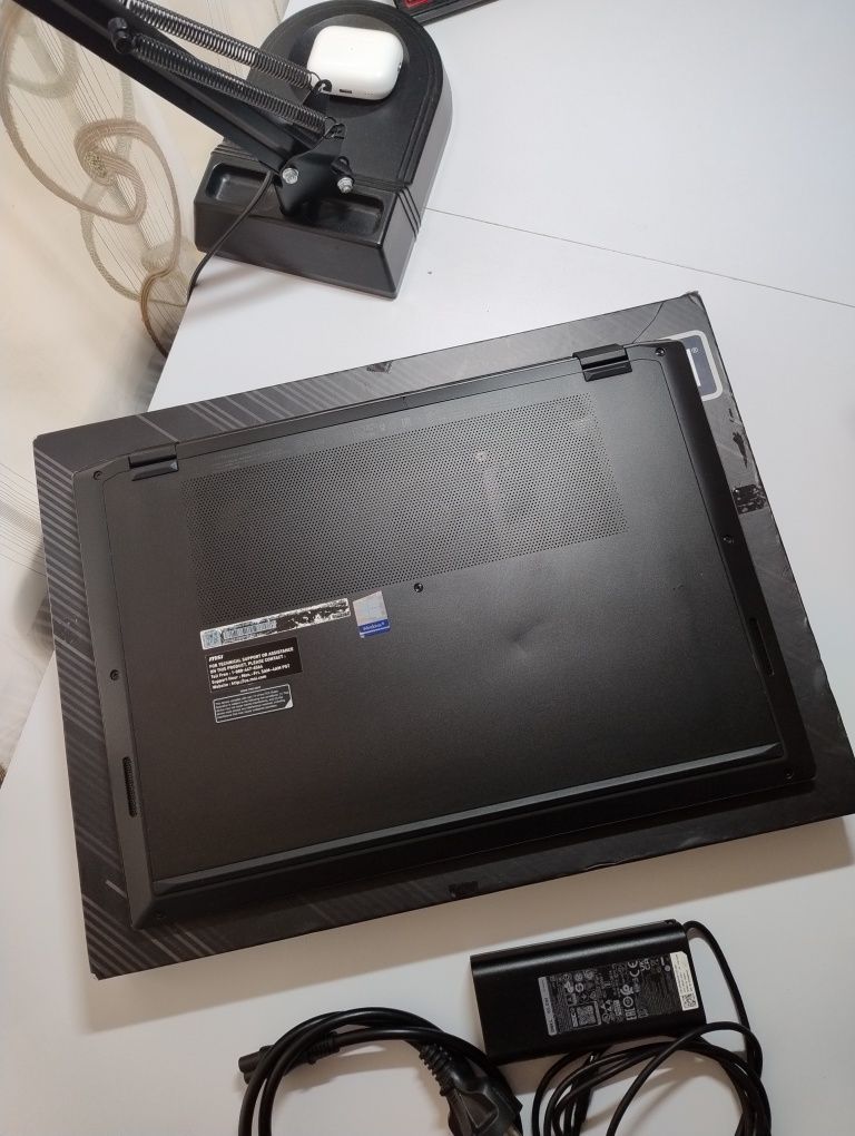 Ігровий ноутбук MSI E16Flip (I7, 32GB Ram, 2K 120HZ, RTX 3050, 2TB SSD
