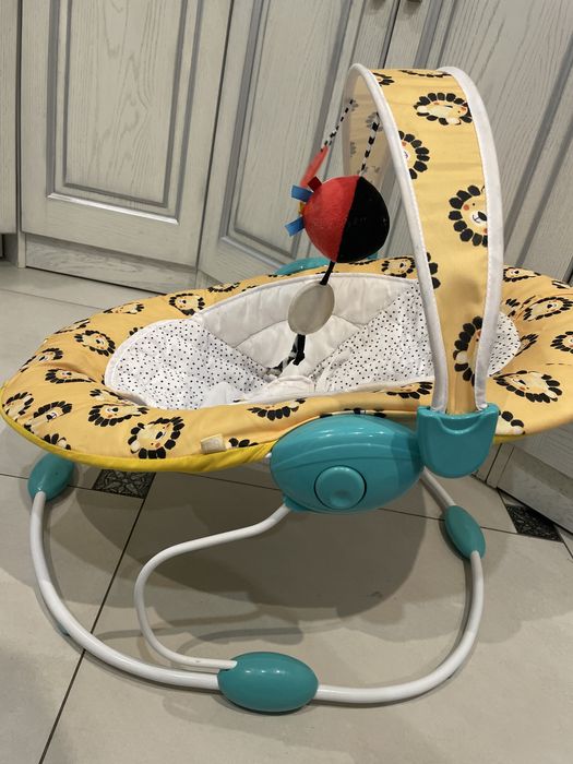 Дитяче крісло-гойдалка (шезлонг)