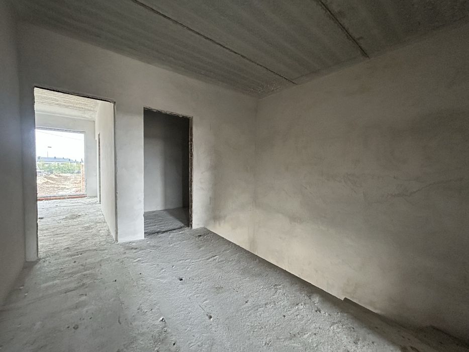 Сучасний ДУПЛЕКС : гараж + приватна ділянка