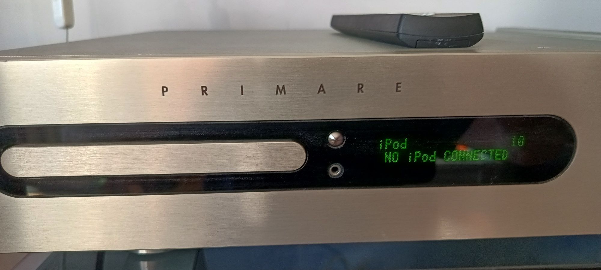 AMPLITUNER PRIMARE  DVD i 10,CD,Tuner,I-pod etc.