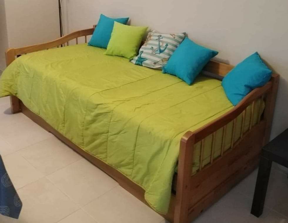 Cama com gavetão que faz outra cama
