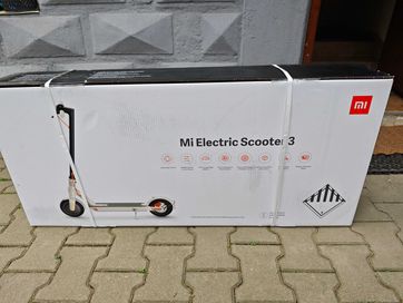 Hulajnoga elektryczna XIAOMI Scooter 3 biała