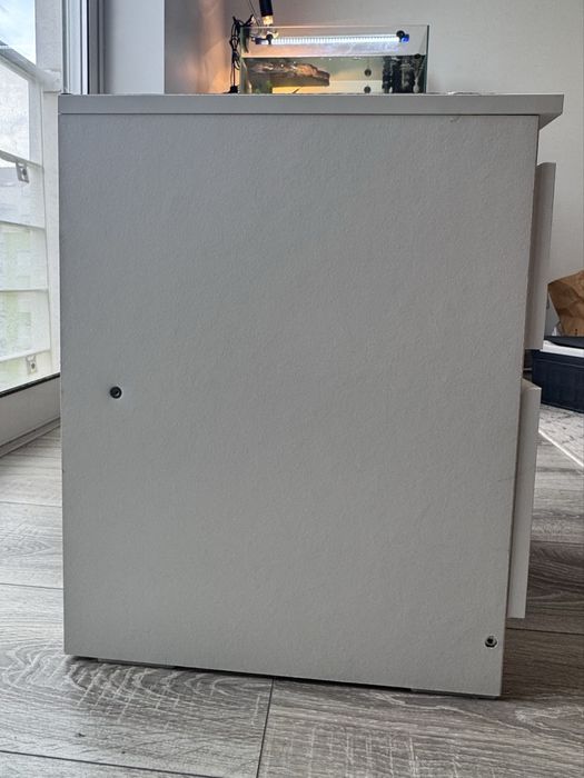 Mesinha de cabeceira