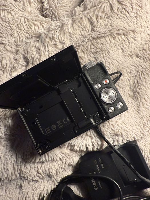 Aparat Canon G7X Mark III srebrny + uchwyt