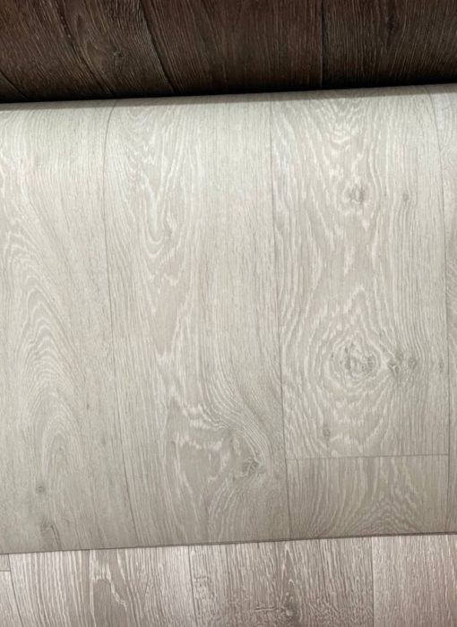 Лінолеум від побутового до напів комерційного.