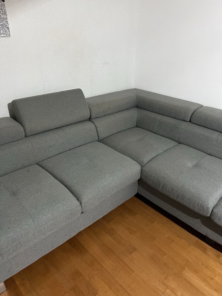 Sofá cinzento Conforama